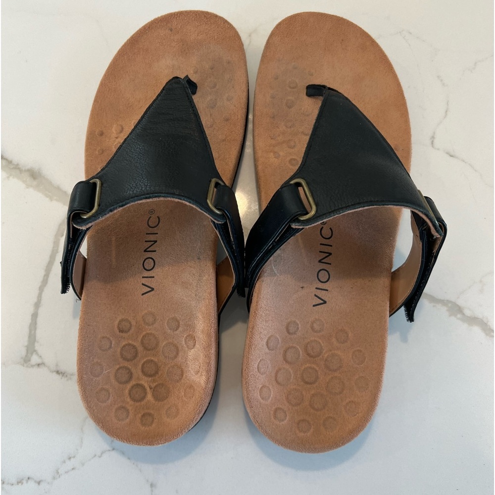 Vionic Wanda Black Leather T-Strap Thong Flip Flop Sandals